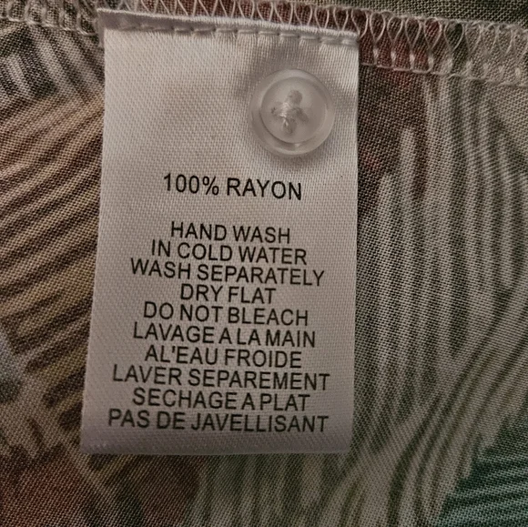 Multicolor Abstract Pattern Women's Top - Picture 7 of 8